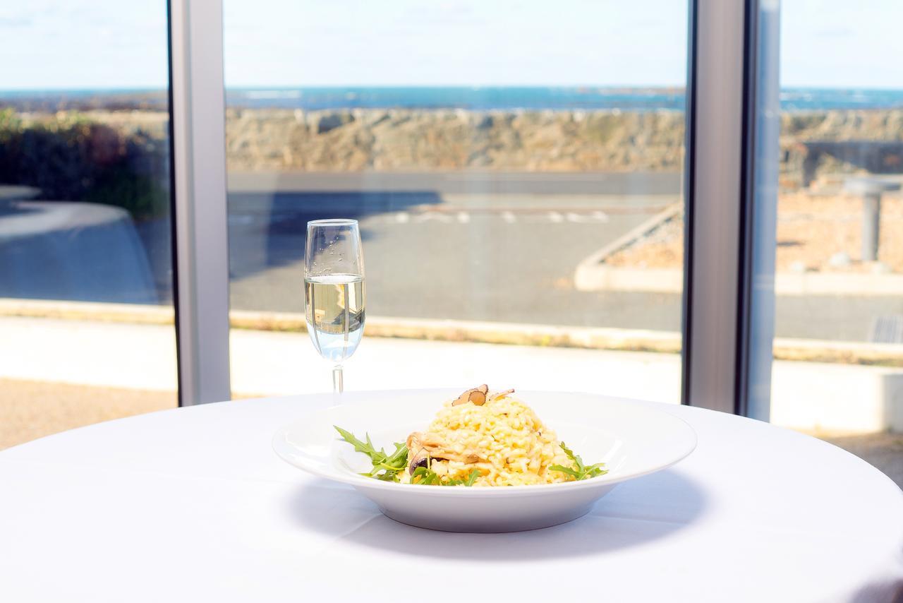 Driftwood Inn Saint Saviour Restaurant photo